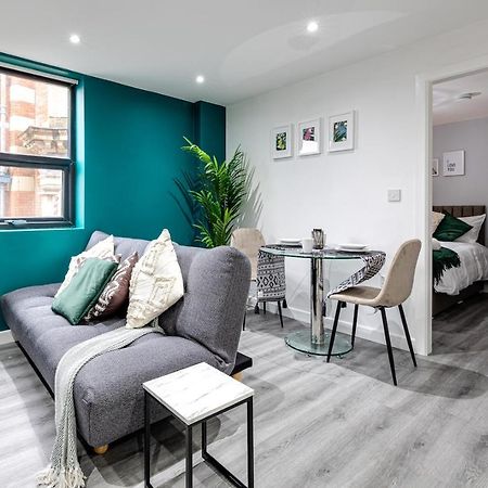 Cosy Modern Apt In Heart Of Stockport - Sleeps 4 Apartment Exterior photo