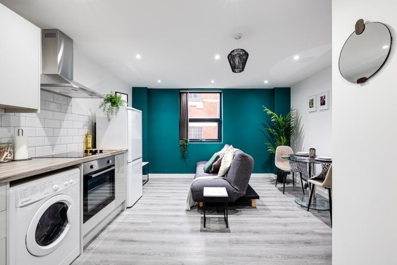 Cosy Modern Apt In Heart Of Stockport - Sleeps 4 Apartment Exterior photo