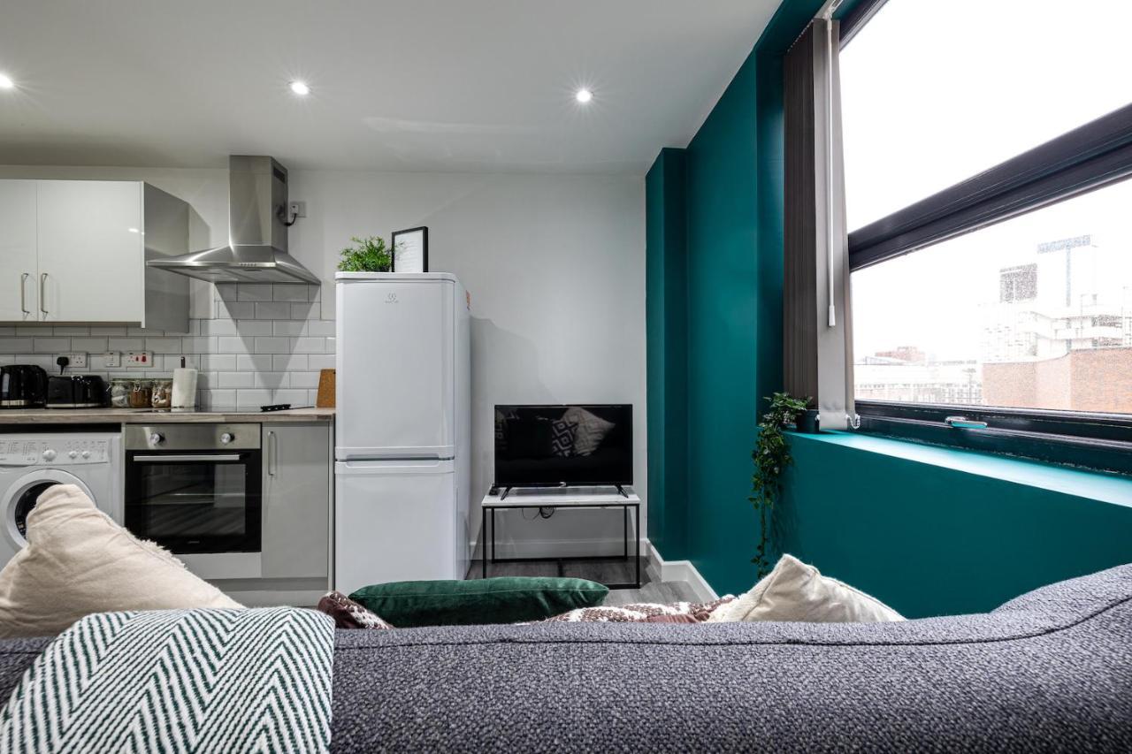 Cosy Modern Apt In Heart Of Stockport - Sleeps 4 Apartment Exterior photo