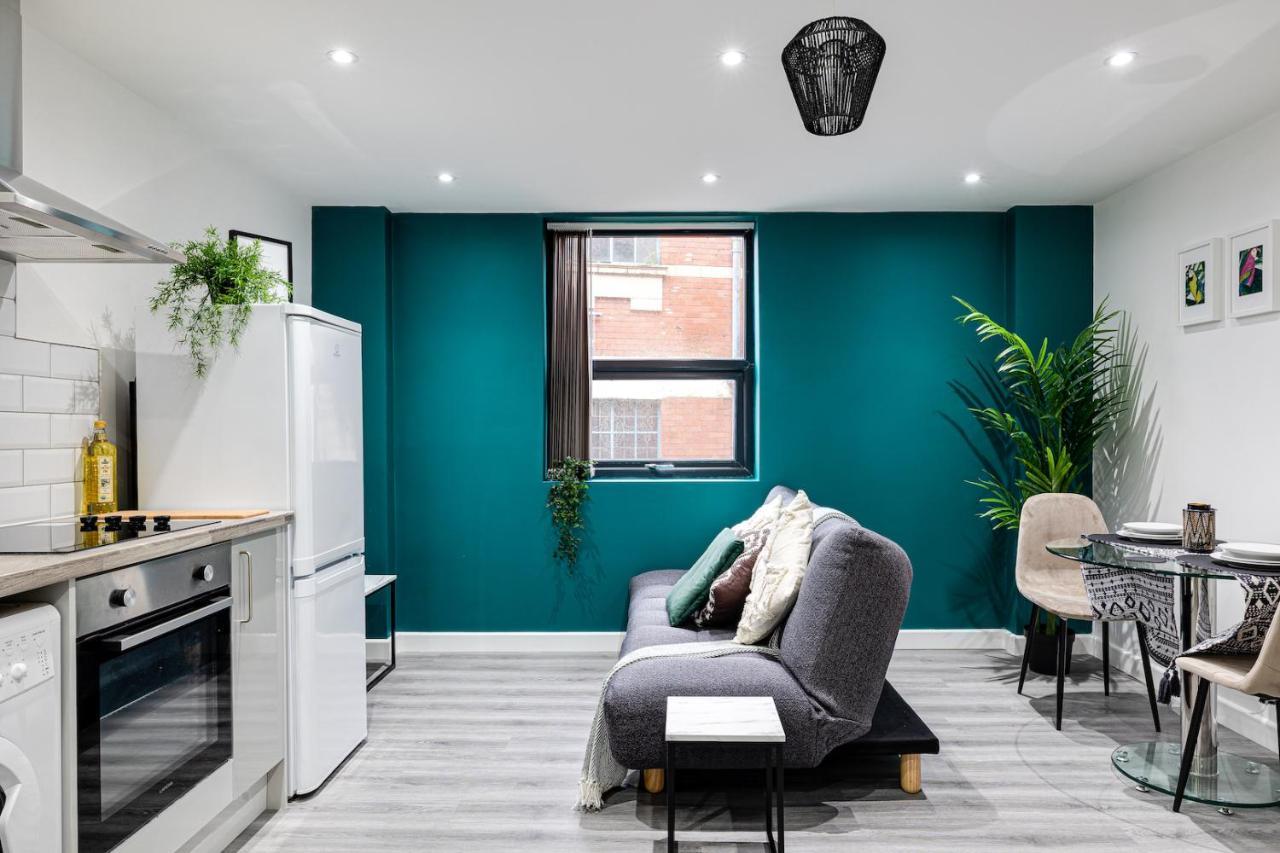 Cosy Modern Apt In Heart Of Stockport - Sleeps 4 Apartment Exterior photo