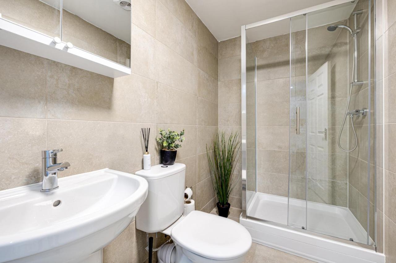Cosy Modern Apt In Heart Of Stockport - Sleeps 4 Apartment Exterior photo