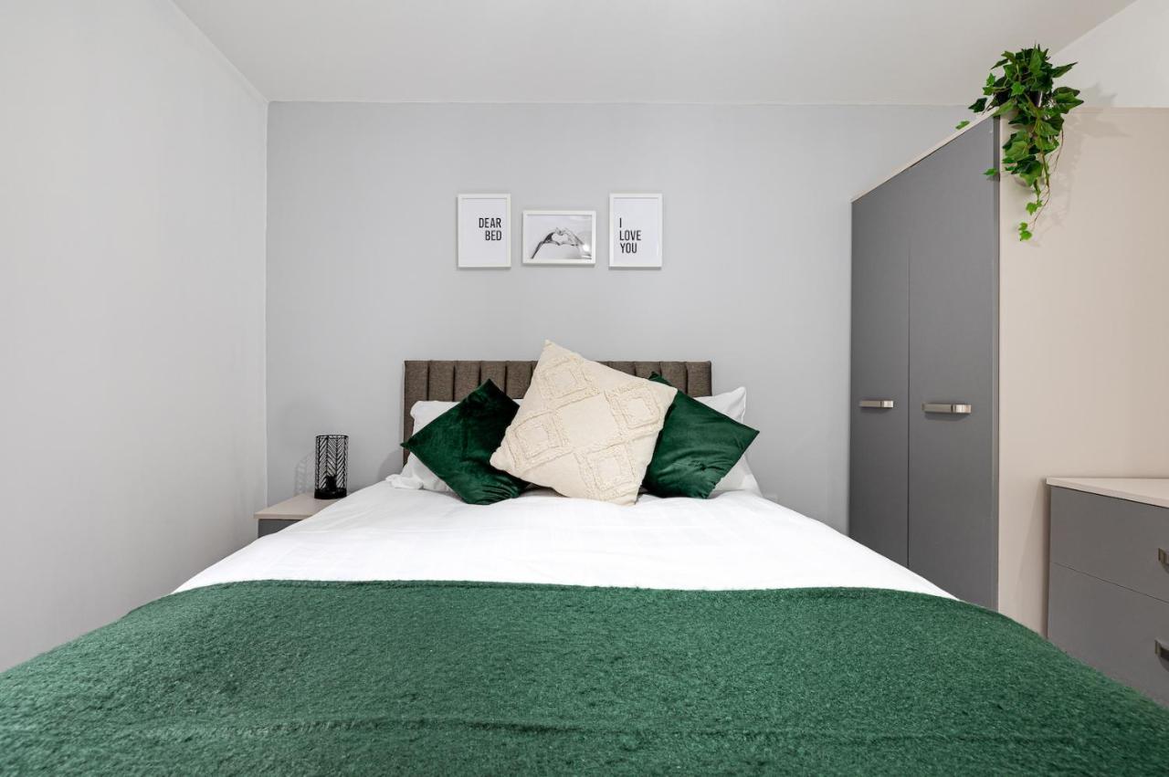 Cosy Modern Apt In Heart Of Stockport - Sleeps 4 Apartment Exterior photo