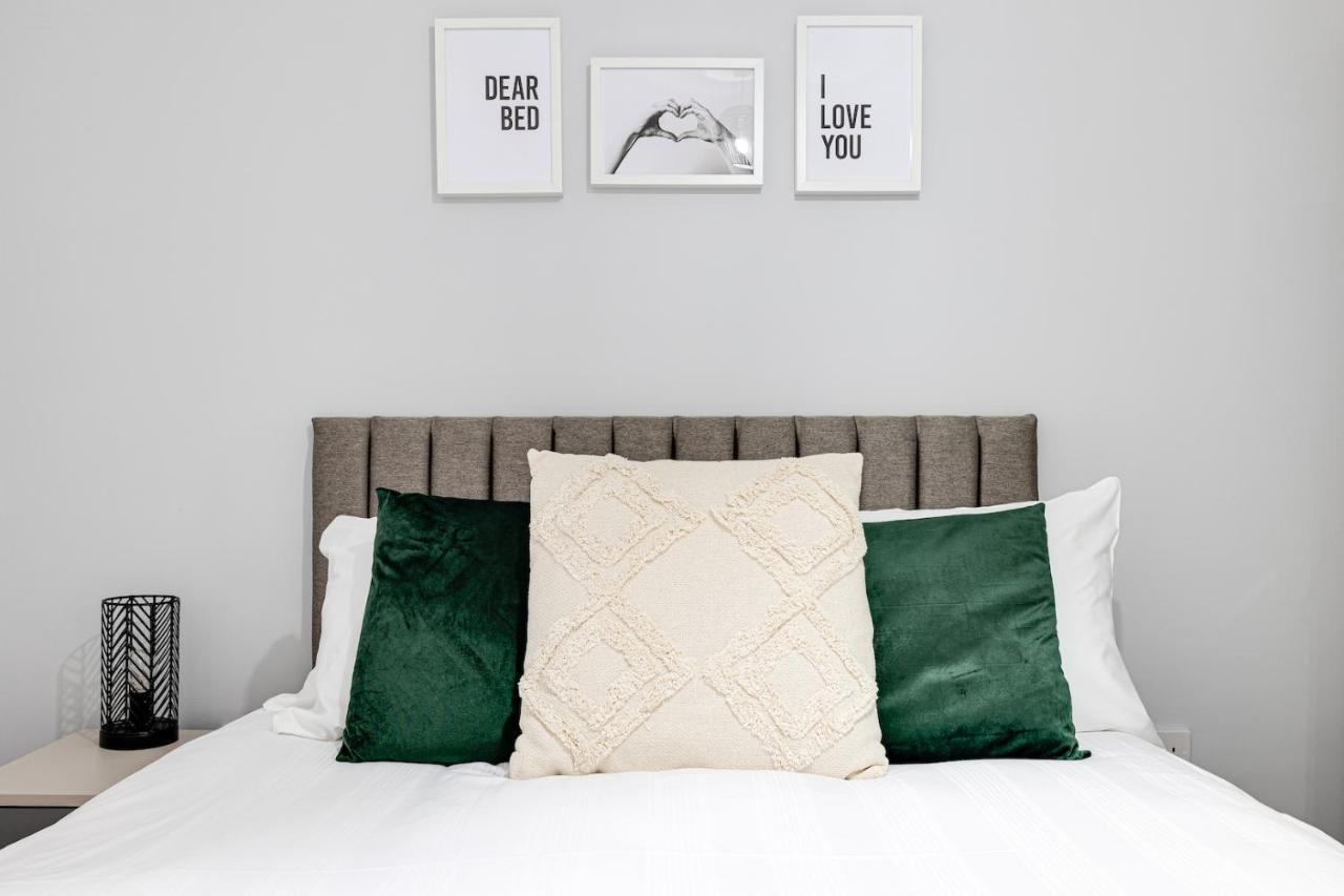 Cosy Modern Apt In Heart Of Stockport - Sleeps 4 Apartment Exterior photo