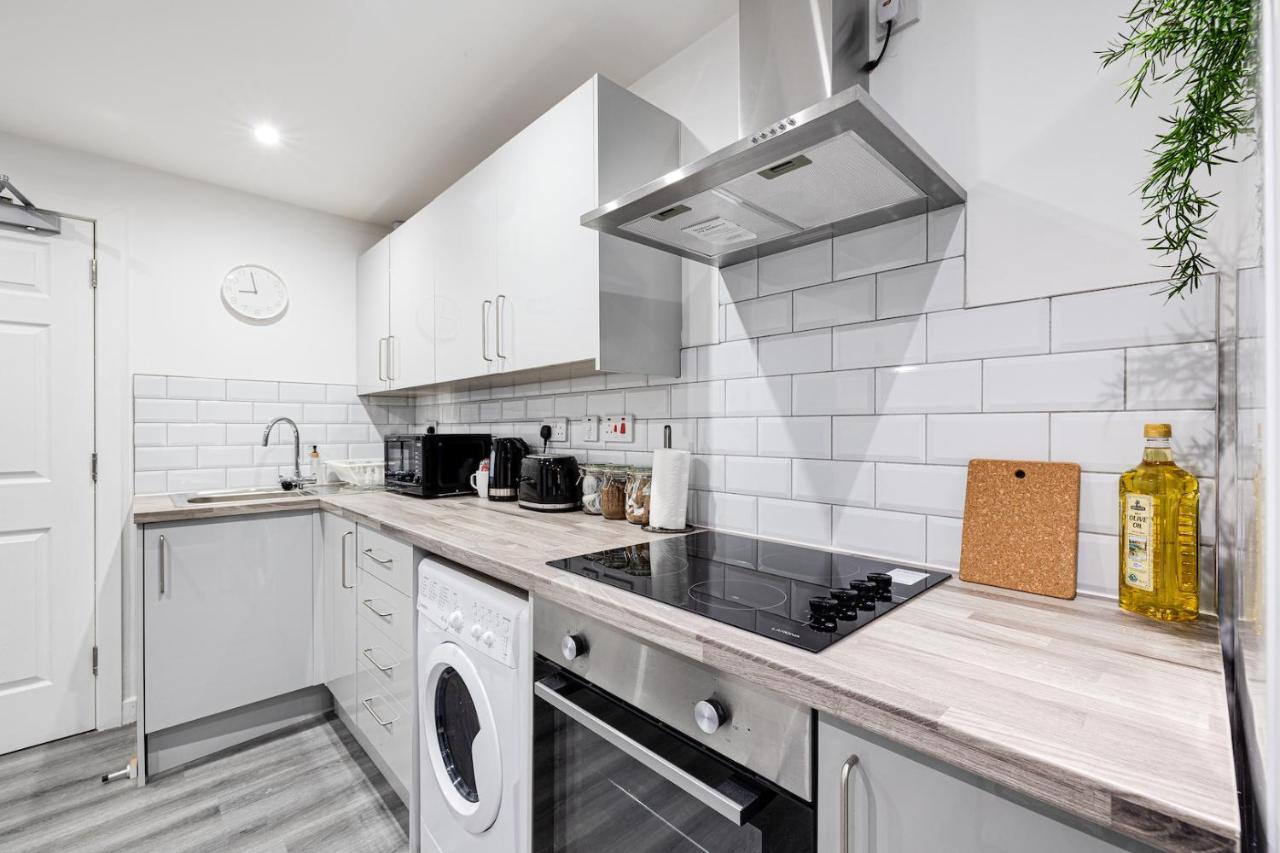Cosy Modern Apt In Heart Of Stockport - Sleeps 4 Apartment Exterior photo