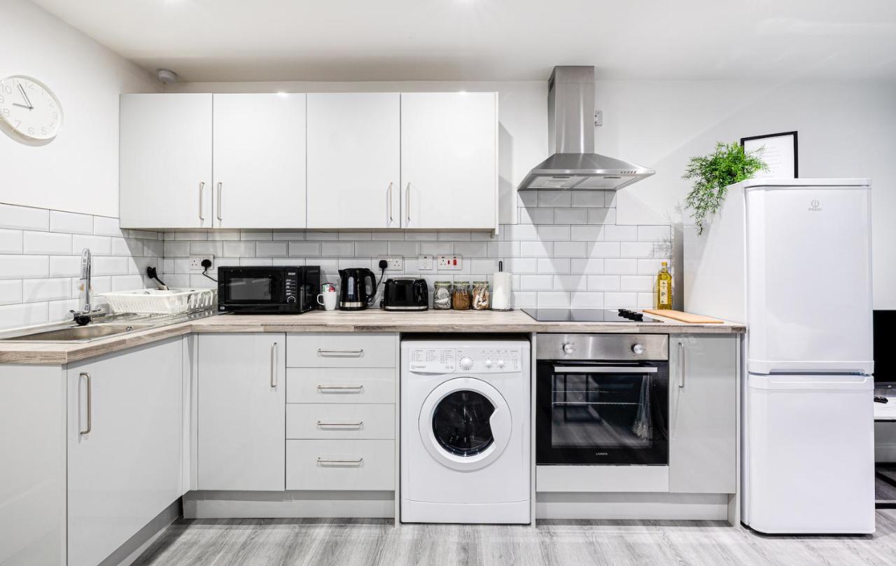 Cosy Modern Apt In Heart Of Stockport - Sleeps 4 Apartment Exterior photo